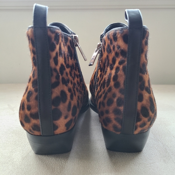 NWOT Marc Fisher LTD Obrra Boots - Picture 4 of 5